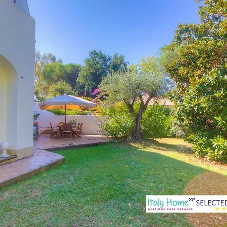 Large Garden With Private Access -